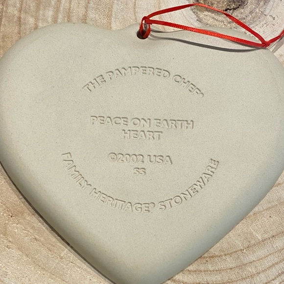 Pampered Chef Peace on Earth Mold - Picture 4 of 6